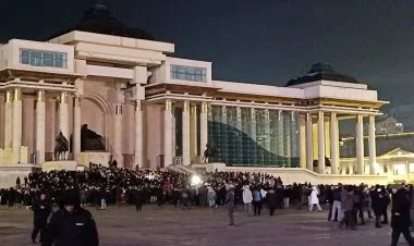 Monqolustanda etirazçılar hökumətin istefasını tələb edir