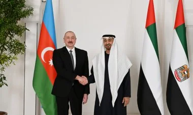 İlham Əliyev BƏƏ Prezidentinə zəng edib