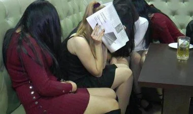 İranlı tələbə qızlar Azərbaycanda fahişəliklə məşğul olub