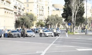 20 Yanvar şəhidlərinin xatirəsinə bir dəqiqəlik sükut FOTO