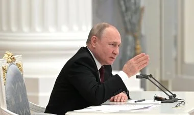 Putin Trampı təbrik etdi FOTO