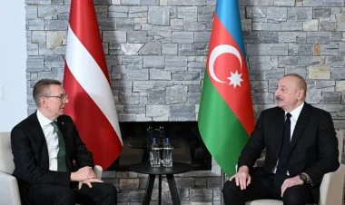 İlham Əliyev Davosda Latviya Prezidenti ilə görüşüb