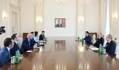 Əliyev İsrail İqtisadi Forum nümayəndələrini qəbul edib