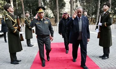 Bəhreyn Müdafiə Qüvvələrinin Baş komandanı Bakıda səfərdədir