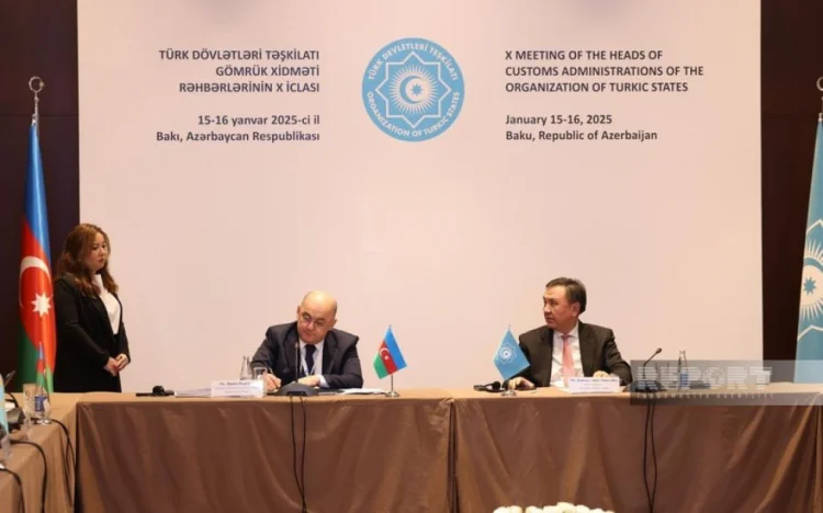 TDT gömrük rəhbərləri Bakıda bir sıra sənədlər imzalayıb
