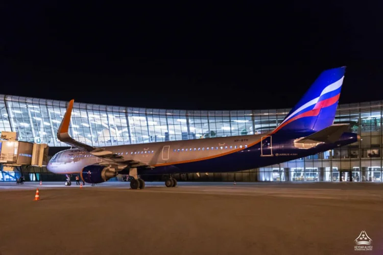 "Aeroflot"un təyyarəsi Bakıda məcburi eniş etdi