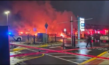 Filadelfiyada tibbi təyyarə ticarət mərkəzinə düşüb