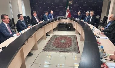 Hikmət Hacıyev Kamal Xərrazi ilə görüşüb