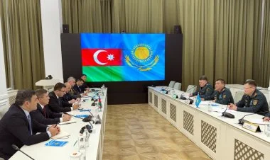 Azərbaycan-Qazaxıstan hərbi əməkdaşlıq müzakirələri FOTO