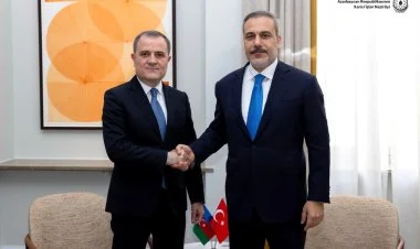 Ceyhun Bayramov Hakan Fidanla görüşüb