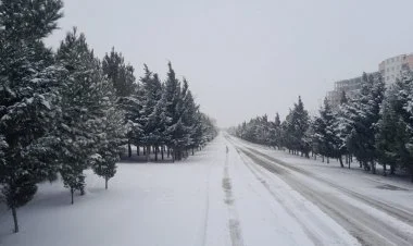 Qarlı və şaxtalı hava şəraiti ölkə üzrə davam edir