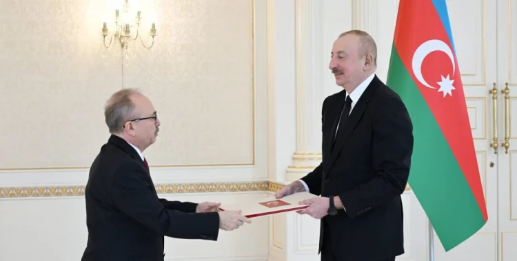 İham Əliyev yeni Türkiyə səfirinin etimadnaməsini qəbul edib
