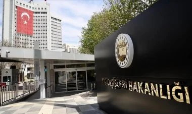 Türkiyə ilə Böyük Britaniya Suriyanı müzakirə ediblər