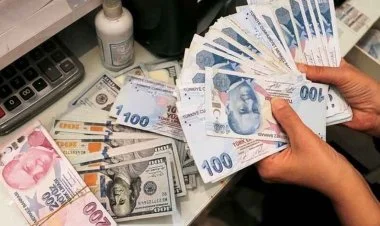 Türkiyə lirəsi tarixi minimuma düşdü
