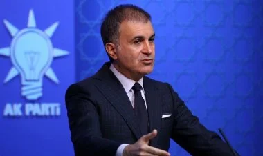 Özgür Özəl və CHP korrupsiya müzakirələri qarşısında susdu