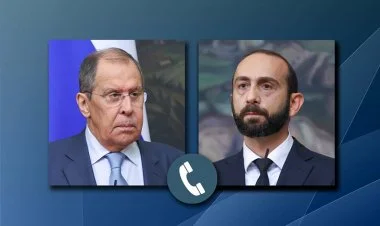 Lavrov Mirzoyanla telefonla danışıb