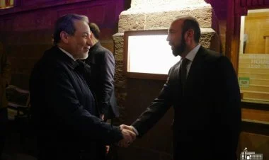 İranın xarici işlər naziri İrəvana gəlib YENİLƏNİR
