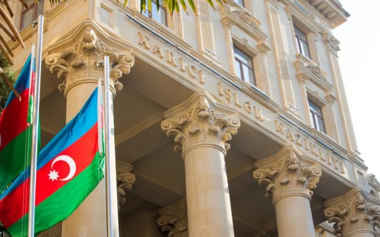 Eritreyada saxlanılan gəmilərin heyəti Azərbaycana gətirilib