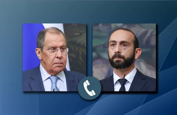Lavrov Mirzoyanla telefonla danışıb