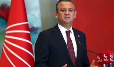 Özgür Özəl yenidən CHP sədri seçildi