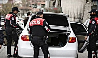 Türkiyədə iki jurnalist həbs edilib