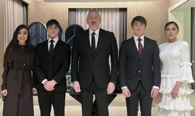 Prezident ailəsi ilə birgə Antalyadadır