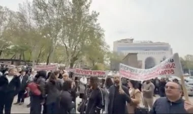 Azərbaycandan könüllü köçən ermənilər İrəvanda etiraz edir