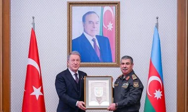 Zakir Həsənov Hulusi Akar ilə görüşüb FOTO