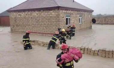 Su basmış yerlərdə 53 nəfər təxliyə olunub