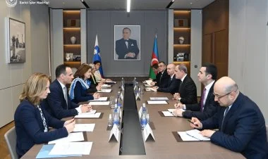 Ceyhun Bayramov Sloveniya XİN başçısı ilə görüşüb YENİLƏNİB