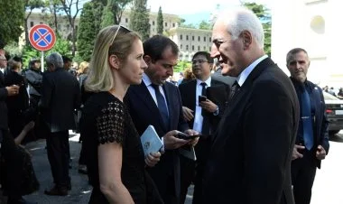 Kaya Kallas Romada Ermənistan prezidenti ilə görüşüb