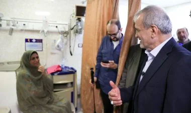 İran Prezidenti Pezeşkian Bəndər Abbasa səfər edib YENİLƏNİB