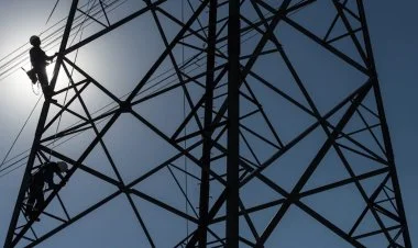 Avropada kütləvi elektrik kəsilməsi: 5 ölkə işıqsız qalıb