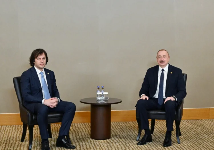 İlham Əliyev Antalyada İrakli Kobaxidze ilə görüşüb