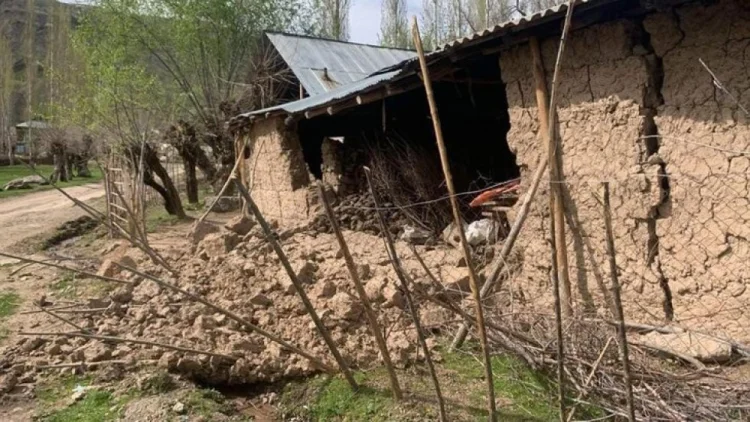 Tacikistanda baş verən zəlzələdə uşaq ölüb YENİLƏNİB