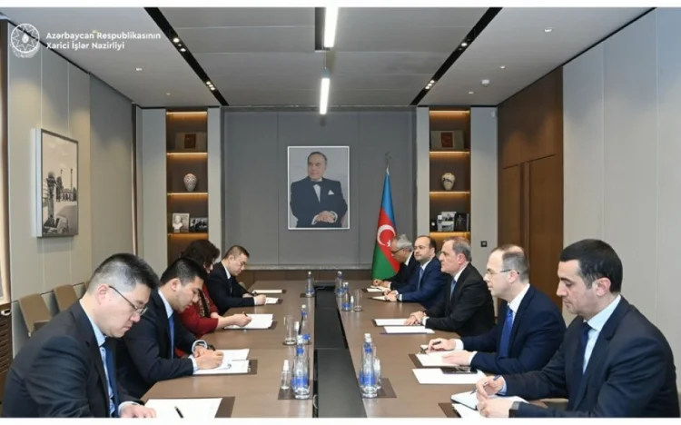 Ceyhun Bayramov Çinin Azərbaycandakı yeni səfiri ilə görüşüb