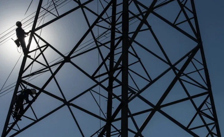 Avropada kütləvi elektrik kəsilməsi: 5 ölkə işıqsız qalıb