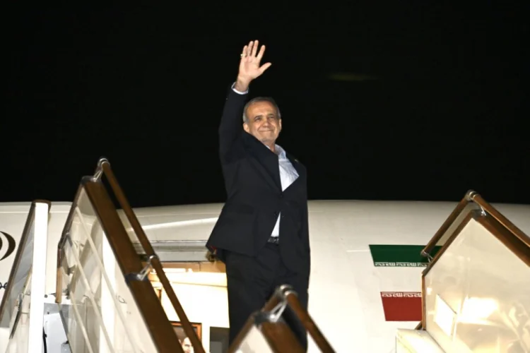 İran Prezidentinin Azərbaycana rəsmi səfəri başa çatıb