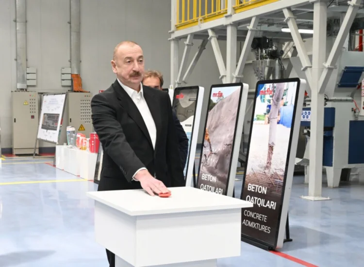 İlham Əliyev Sumqayıt Kimya Sənaye Parkında açılışlar edib