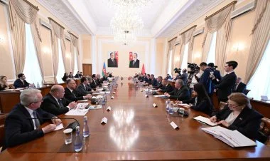 Belarusun Baş naziri Əli Əsədovla geniş tərkibdə görüşdü