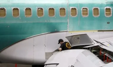 Çin “Boeing”in alınmasına qoyulan qadağanı götürüb