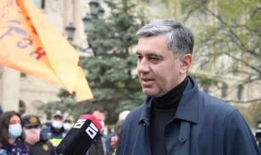 Gürcüstanın sabiq müdafiə naziri həbs edilib