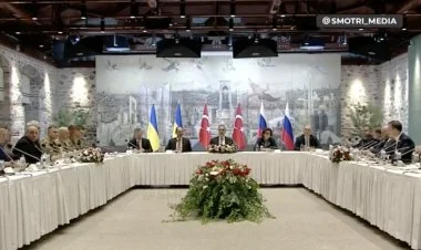 İstanbulda Türkiyə-Rusiya-Ukrayna görüşü keçirilib YENİLƏNİR