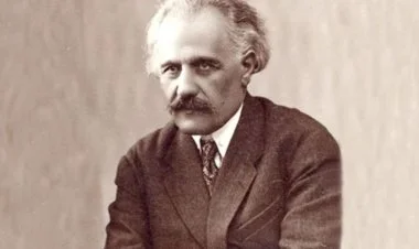 Görkəmli ədib Əbdürrəhim bəy Haqverdiyevin doğum günüdür