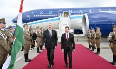 İlham Əliyev Macarıstana işgüzar səfərə gəlib FOTO
