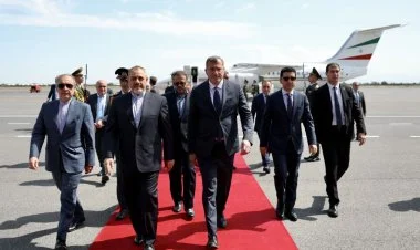 İranın müdafiə naziri Ermənistana rəsmi səfərə gəlib