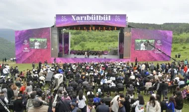 Şuşada “Xarıbülbül” Musiqi Festivalının açılışı olub