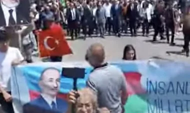 Novxanıda Rəsulzadə abidəsi qarşısında mitinq keçirilib