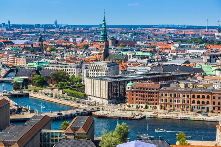 Kopenhagen yaşamaq üçün ən yaxşı şəhər seçilib
