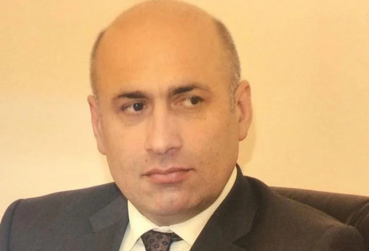 Milli Məclisin deputatı Moskva aeroportunda saxlanılıb